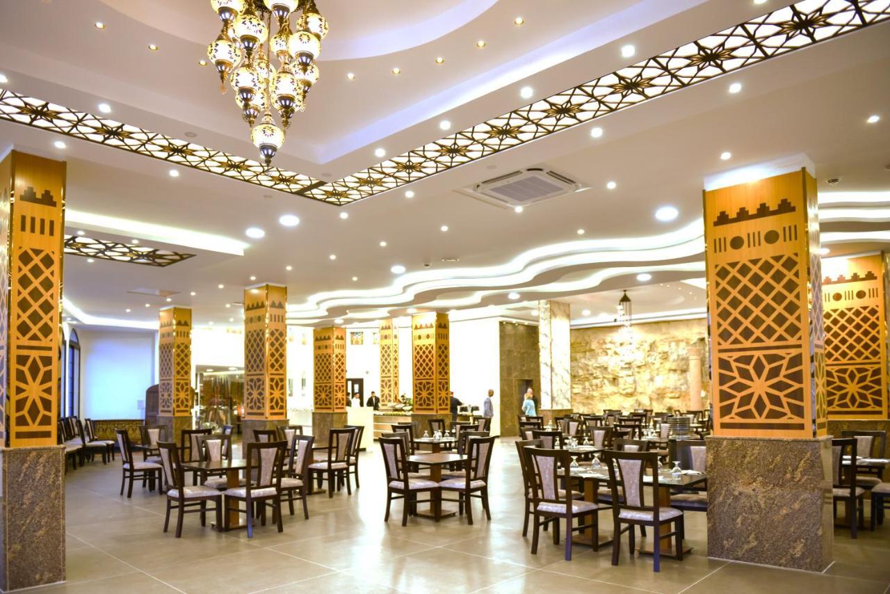 Petra Canyon Hotel Wadi Musa Exterior photo