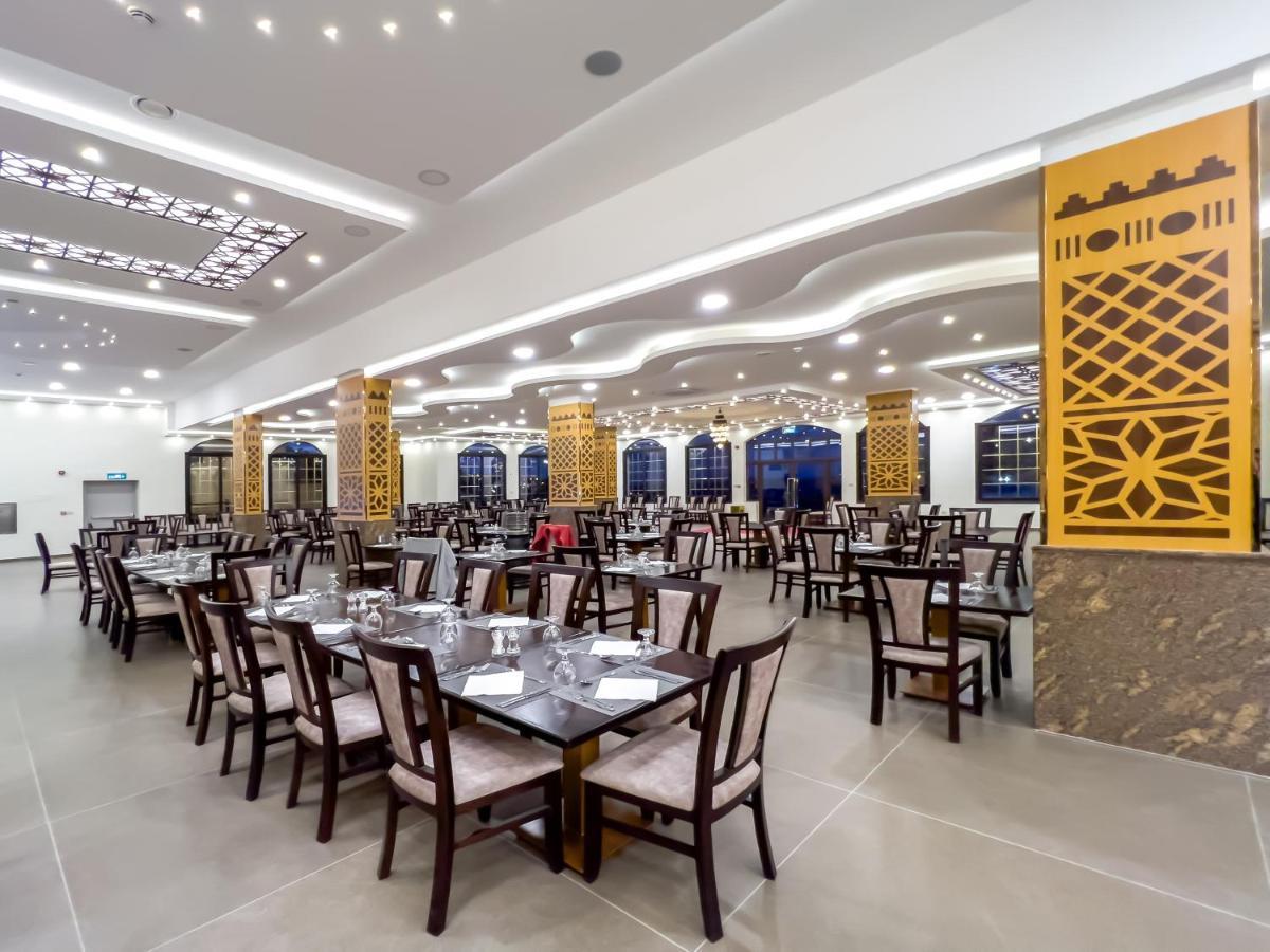 Petra Canyon Hotel Wadi Musa Exterior photo