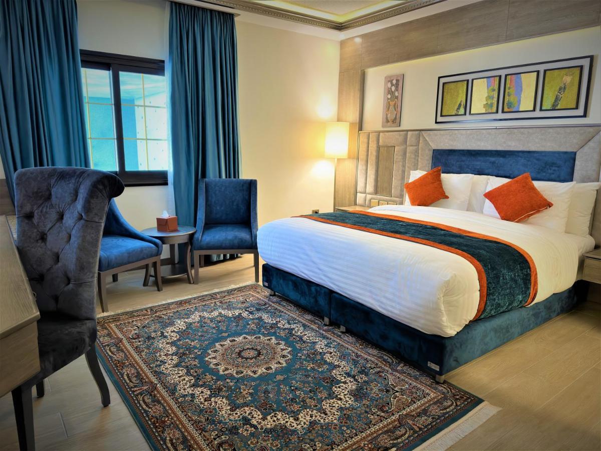 Petra Canyon Hotel Wadi Musa Exterior photo