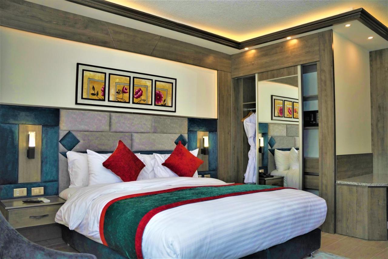 Petra Canyon Hotel Wadi Musa Exterior photo