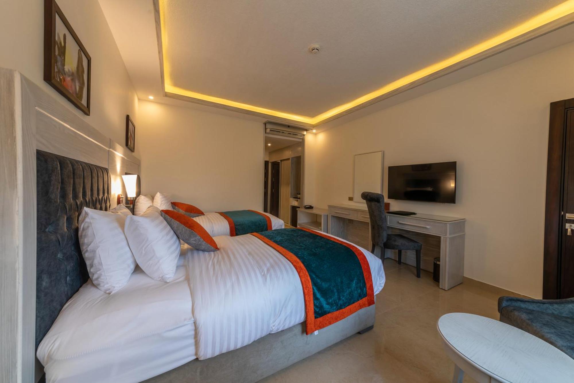 Petra Canyon Hotel Wadi Musa Room photo